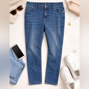 Amazon Essentials Skinny Jeans Women’s Size 16 Short